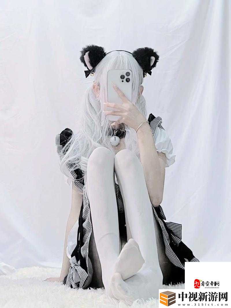 “少蘿瘋狂?噴水**麻豆”背后的欲望漩渦